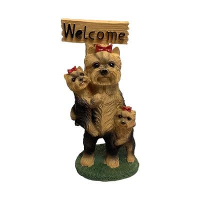 FONTE Polyresin Shih Tzu with Welcome Sign (DD240589)