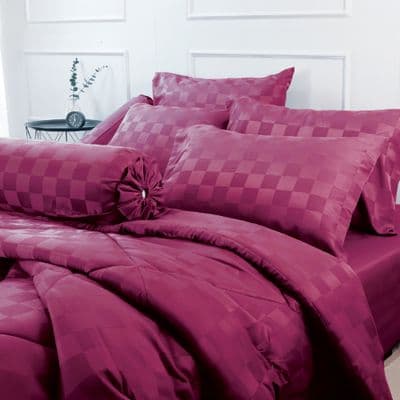 STAMPS Bed Set with Comforter (SQ2), 3.5 ft., 4 pcs./set, Red Color